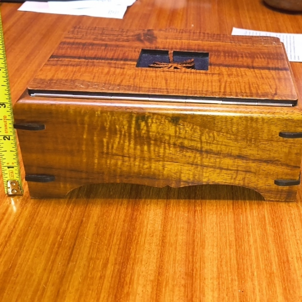 Hawaiian Koa Wood Jewelry Box With Lift Out Tray. - Picture 7 of 11